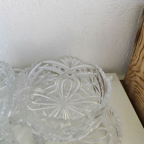 Crystal bowls set of 6 used, vintage dessert and ice cream bowls