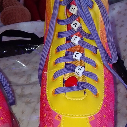 Roller skates adjustable size 35-38 like new with spare parts and case