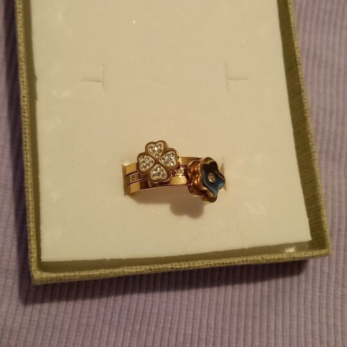 Trivero ring in rose gold color with four-leaf clover and flower, like new