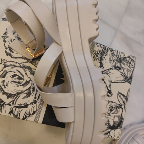Alta Moda beige women's summer sandals like new, size 39