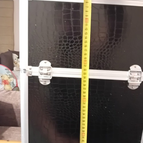 Organizing suitcase wheeled used