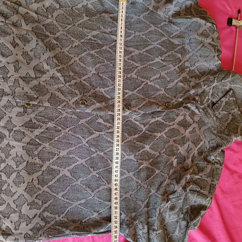 Vintage shirt used, gray silver color with removable pads, size L