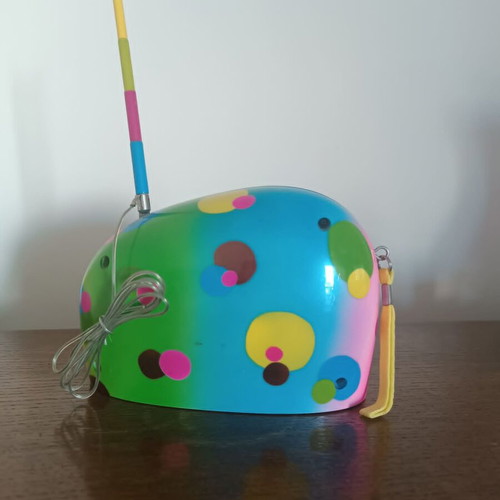 Vintage portable Pop Art AM/FM radio like new