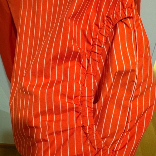 H&M jacket used, thin windbreaker, size S-XS, white orange