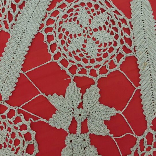 Handmade crochet round tablecloth new with grapes
