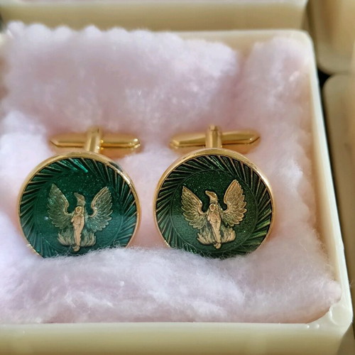 Cufflinks of the seventh anniversary, April 21 set!
