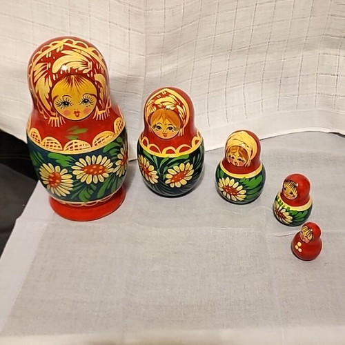 Russian Babushka set of 5, like new, 15 cm height