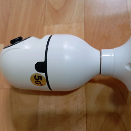 Bulb security WiFi camera used, in good working condition