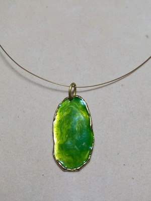 Necklace with gold-plated pendant and green enamel on 45cm wire