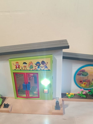 Playmobil school with school bus and working light and bell