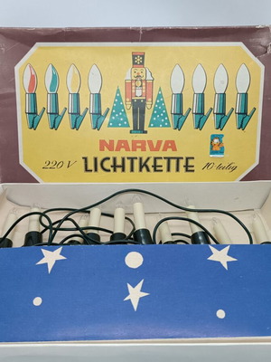 Коледни светлини украса Narva, някои щипки счупени