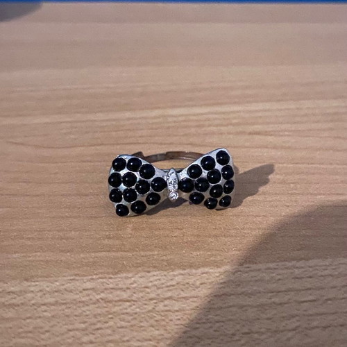 Ring with bow used, adjustable size