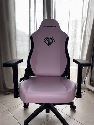 AndaSeat ροζ gaming καρέκλα καινούργια, εργονομική και ρυθμιζόμενη