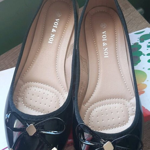 Women’s ballerina shoes patent leather new, black size 39