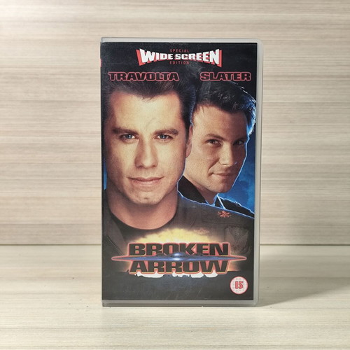 Broken Arrow Travolta VHS tape like new, genuine English edition