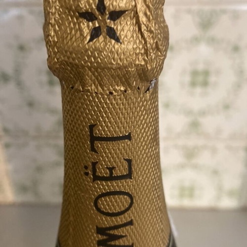 Moët & Chandon White Star champagne bottle