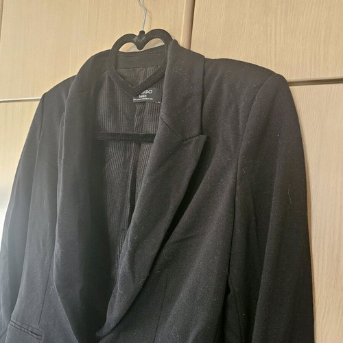 Mango black jacket like new, size XS, soft fabric