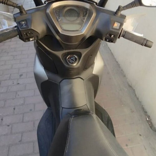 Kymco Agility 300 2020 used in excellent condition