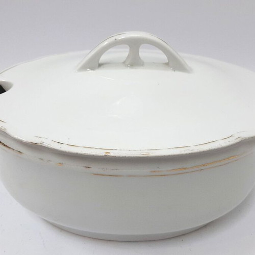 Vintage Schlaggenwald porcelain soup tureen, like new, white and gold