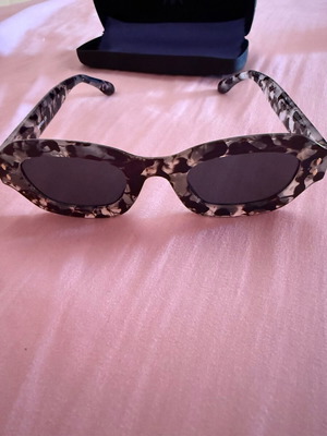 Red Raven sunglasses used, tortoise shell