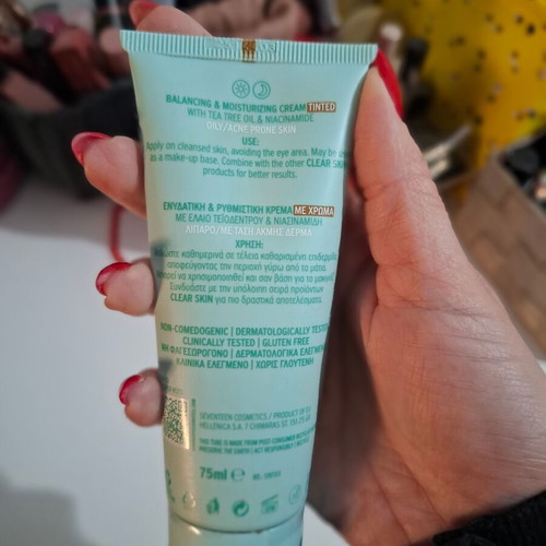 Seventeen tinted cream with niacinamide like new