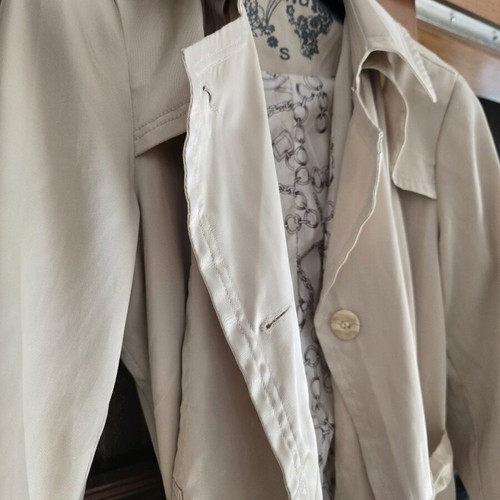 Trench coat used light yellow satin weave with belt size M