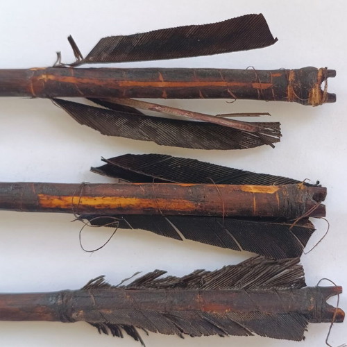 Tribal Quiver and 3 Arrows with Metal Tips used, wood and leather