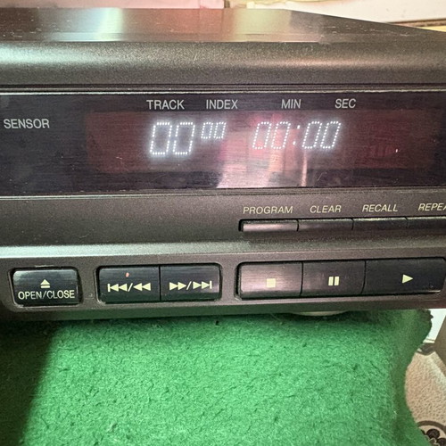 Technics SL-PG490 CD Player vintage, used, for repair