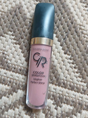 Golden Rose lipgloss μεταχειρισμένο με αρκετό μέσα