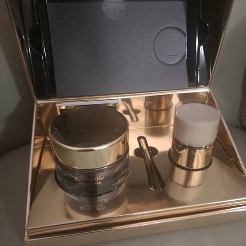 Estèe Lauder Re-Nutriv box with empty jar like new