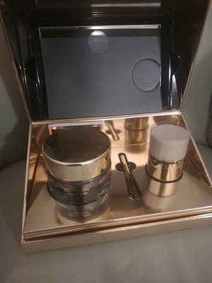 Estèe Lauder Re-Nutriv box with empty jar like new