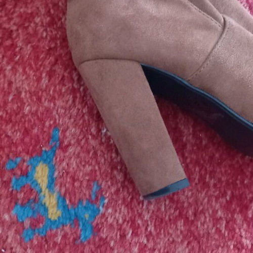 Over-the-knee boots size 39 camel color with laces and high heel
