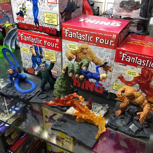 Fantastic Four statue set of 5 like new with boxes