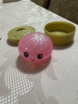 Squishy Dumpling stress relief toy with bowl