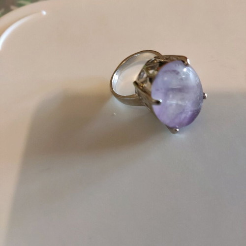 Ring with purple stone like new, large size, silver color