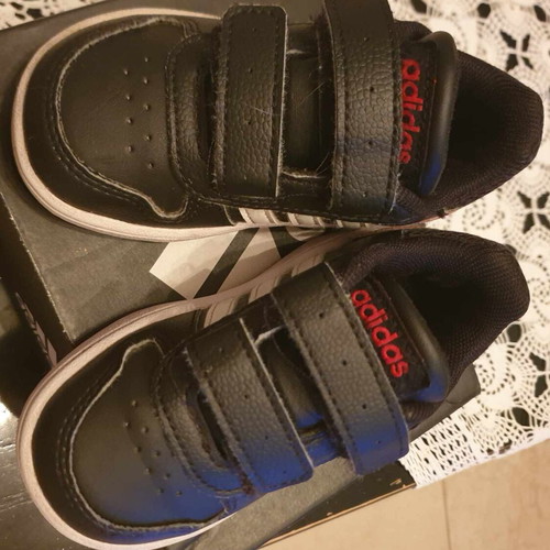 Adidas sneakers like new, size 22, black