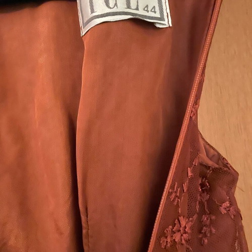 Dress with embroidered lace like new, size Small