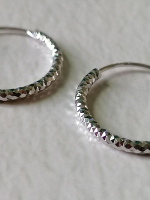 Silver 925 hoop earrings new, rhodium plated, 2 cm diameter
