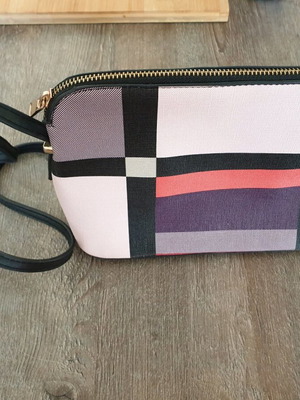Women's crossbody bag used, elegant