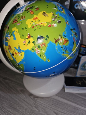 Orboot Educational Interactive Globe by PlayShifu new