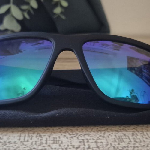 True Religion sunglasses new with blue green mirror lenses
