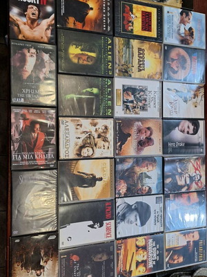 Комплект от 27 употребявани DVD с класически и съвременни филми