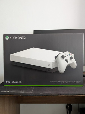 Xbox One X Special Edition Robot White like new
