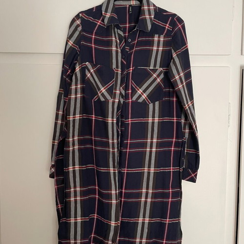 Stradivarius long shirt used, dark blue plaid, small
