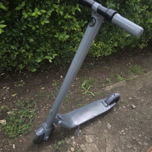 Ninebot by Segway ES2 electric scooter