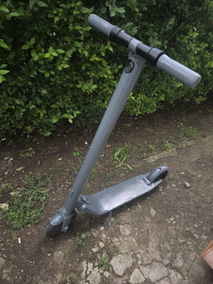 Ninebot by Segway ES2 electric scooter