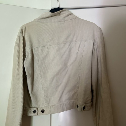 Beige jacket like new, size M