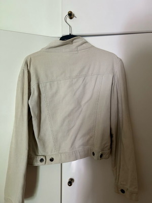 Beige jacket like new, size M