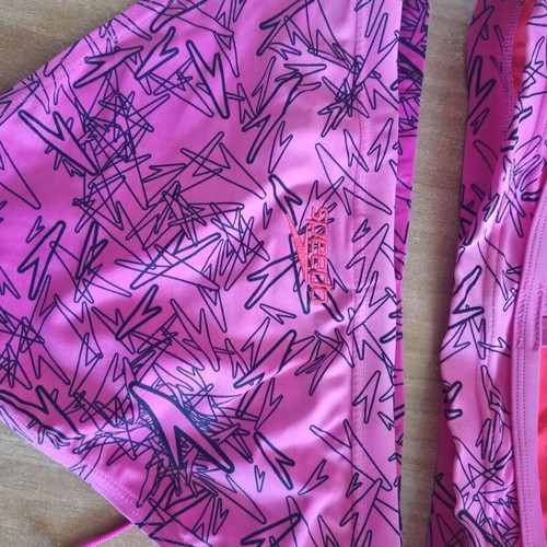 Speedo swimsuit like new, suitable for swimming pool, kids'