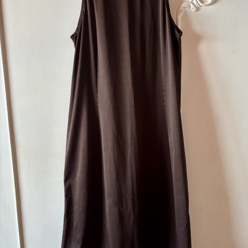 Brown dress used, elastic with lace hem, medium-large size